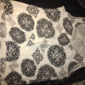 Size medium prana black and white tank